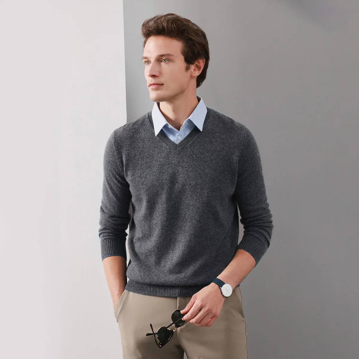 100% Cashmere Mens V Neck Sweater